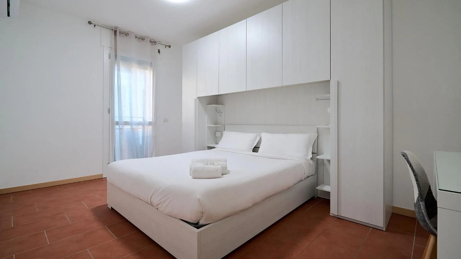 Xenia Apartments - Spacious And Bright New Flat With Garden ミラノ
