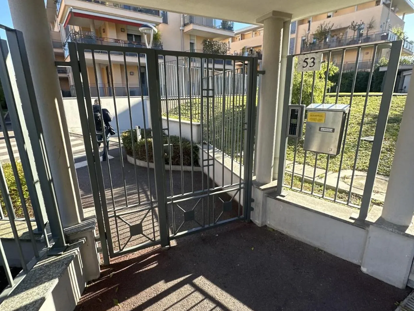 Xenia Apartments - Spacious And Bright New Flat With Garden ミラノ イタリア